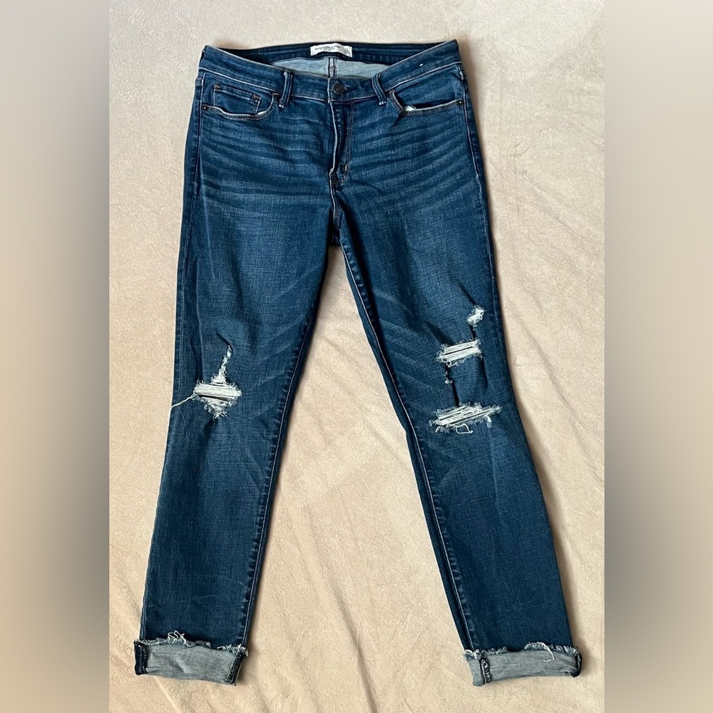 ABERCROMBIE & FITCH | MID RISE - ANKLE LENGTH - RAW HEM SKINNY JEAN